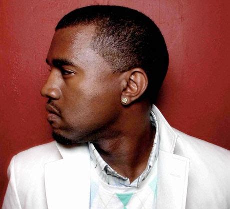 Kanye West "Runaway" (live 20-minute version) | Exclaim!