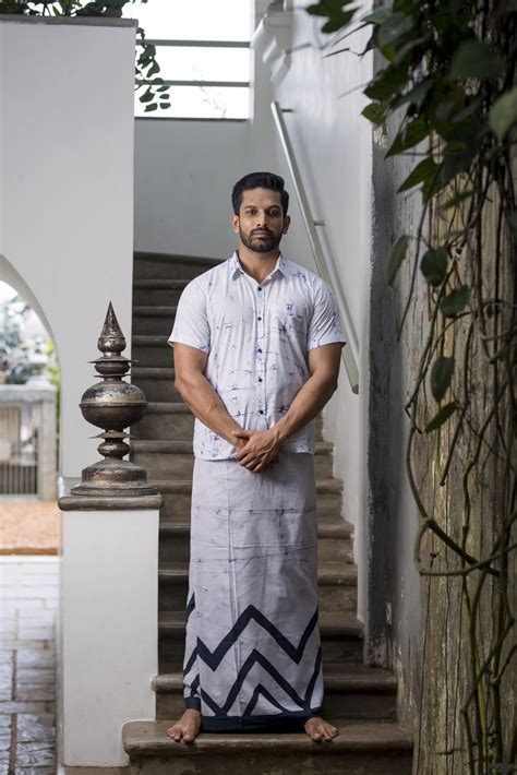 White And Black Pyramid Sarong Lanka Batik