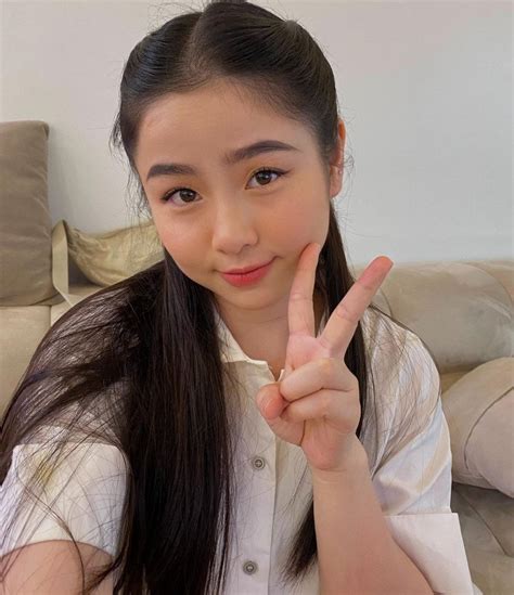 Hot mom Thanh Hóa từng được báo Trung khen vì mặt quá đẹp con gái giờ 3 tuổi xinh như búp bê