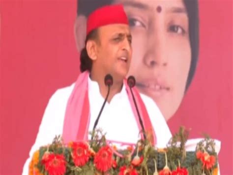 Akhilesh Yadav Said In Aligarh Rally That There Are Criminals And