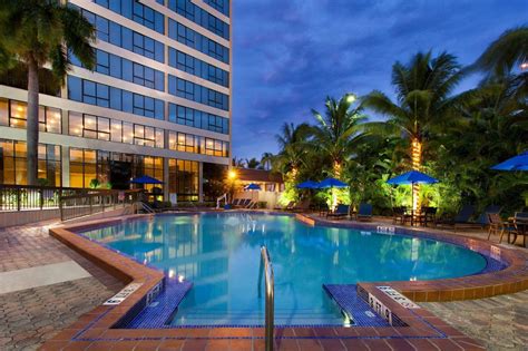 Holiday Inn Miami West Airport Rates, Reviews, Coupons near (MIA ...