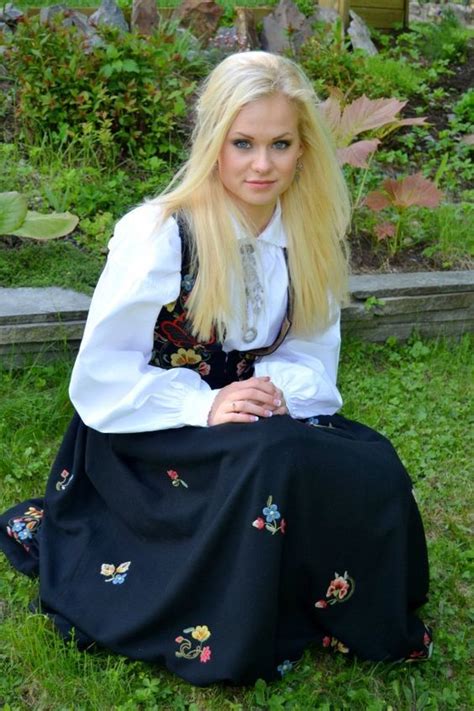 Norwegian Woman in bunad | Women, Norwegian clothing, Swedish women