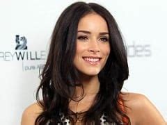 Famous American Actress Leaked Intimate Video Where She Appears Showing Off Naked And