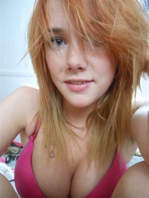 Sex Teen Cleavage Image