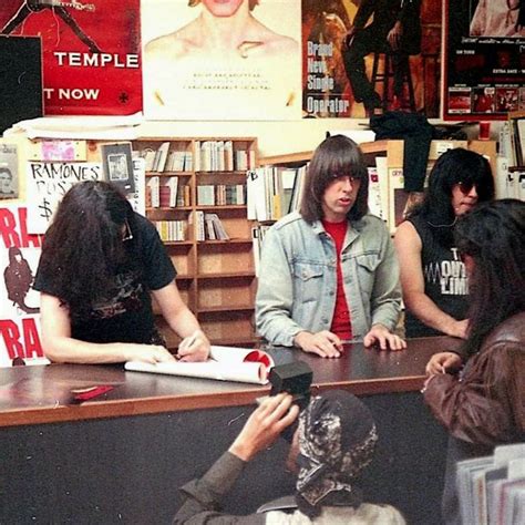 Pin By ANN On Ramones Joey Ramone Ramones Hardcore Punk Bands