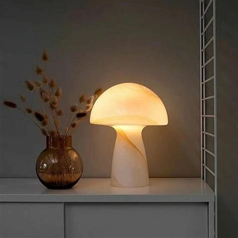 Лучшие настольные лампы-«грибки» для осеннего сезона | myDecor
