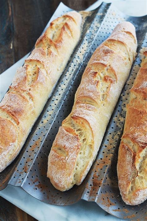 La fameuse baguette magique sans pétrissage la mie est légère et