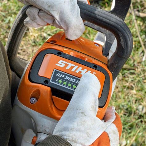 Tronçonneuse à batterie Stihl MSA220C B nue