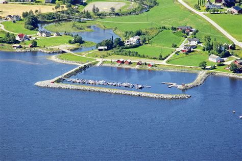 Mosvik Batforening Marina in Mosvik, Norway - Marina Reviews - Phone ...