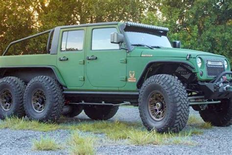 Modified Army Green Jeep Wrangler 6×6 - PEAKLIFE