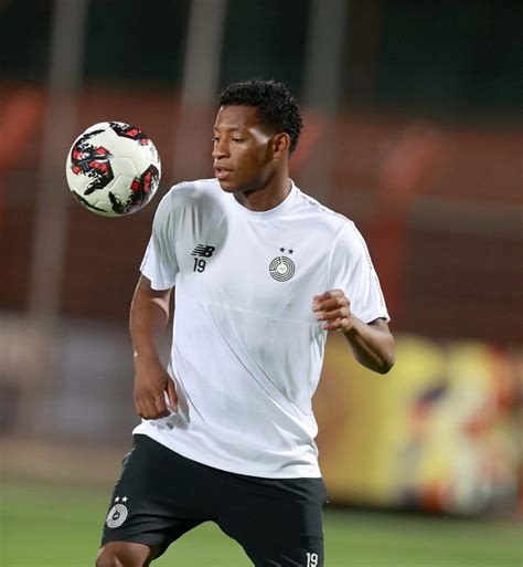 En su debut con Al Sadd Gonzalo Plata al rescate anotó el gol del