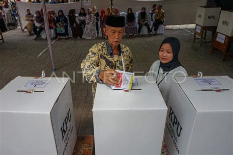 Simulasi Pemungutan Dan Penghitungan Suara Antara Foto