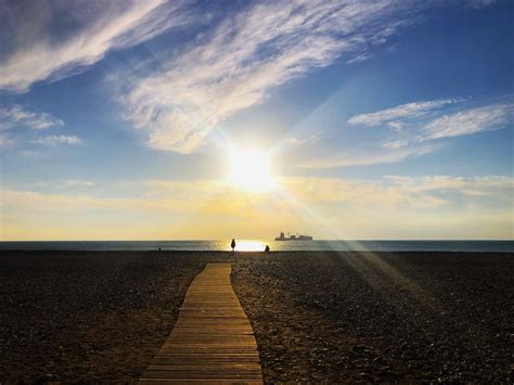 Un Chemin Tout Trace Vers L Horizon Le Havre A Pa Flickr