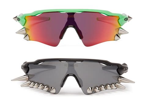 Oakley Brings Back The Iconic Eye Jacket Redux Performance Sunglasses Pause Online Mens