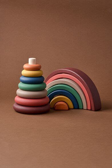 набор игрушек подарок детям на рождение | Wooden baby toys, Rainbow toy ...