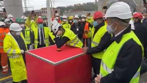 Giuseppe Conte All Inaugurazione Del Ponte Di Genova Dago Fotogallery