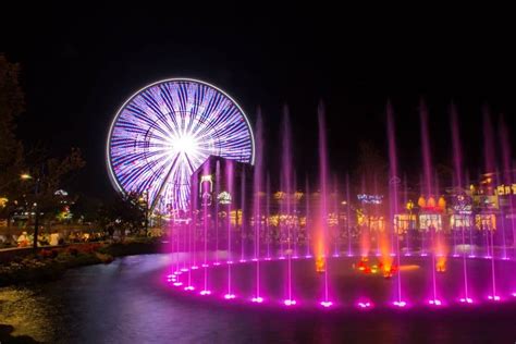 Island Show Fountains - Island Show in Pigeon Forge, TN