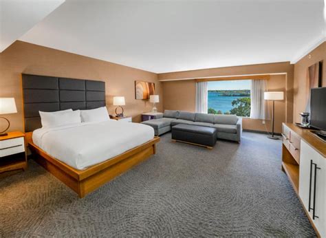 DoubleTree by Hilton Hotel Niagara Falls New York - Niagara falls