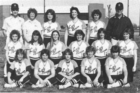 1980s Womens Softball 1980s Women Women Aesthetic Pictures