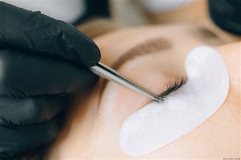 Step by Step Guide To Henna Brows!