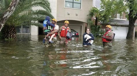 El Huracán Harvey Castiga A Houston Con La Inundación Más Devastadora