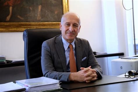 Bper Banca Perfezionata Lacquisizione Di 455 Filiali Ex Intesa