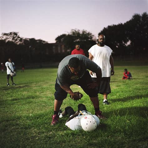 Tackle Football Makes a Comeback in the Heart of Texas - The New York Times