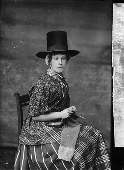 The Tall Stovepipe Style Hat An Indispensable Part Of Welsh Women In