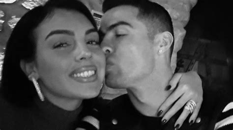 Georgina Rodríguez presume su romántica cena con Cristiano HOLA