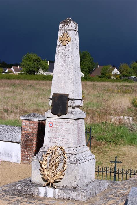 41 Candé sur Beuvron Cimetière Monument aux morts de Can Flickr