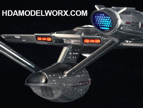 Star Trek Uss Enterprise From Discovery Scale Model Kit By Polar