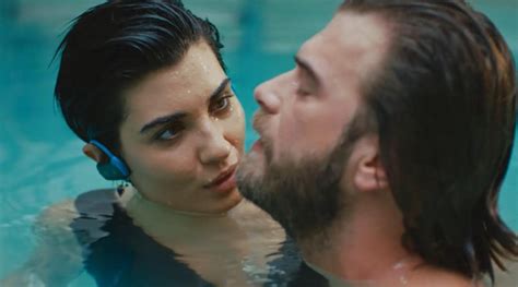 Brave And Beautiful Suhan E Cesur In Piscina Mediaset Infinity