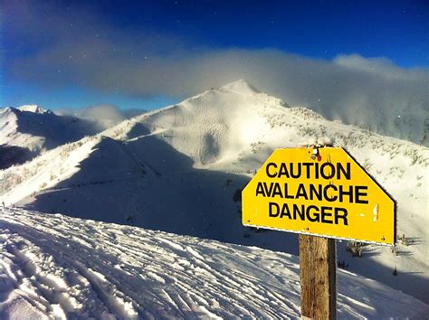 What Should You Do If You Re Caught In An Avalanche Worldatlas