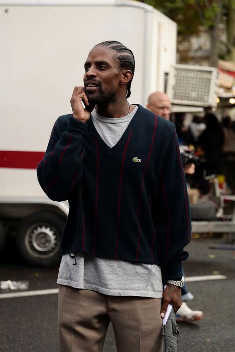 Street Style Shots Paris Fashion Week Day 2 Paris Fashion Week