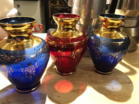 Set Of 3 Vintage Vecchia Murano Glass Vases With Gold Trim 5 Tall