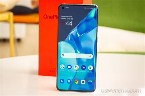 Oneplus Pro Review Lab Tests Display Battery Life Loudspeakers