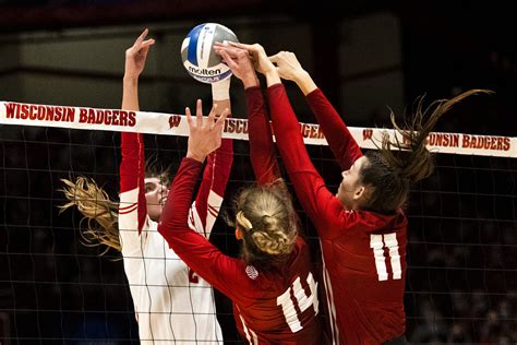 Wisconsin volleyball team headed to NCAA finals - WPR