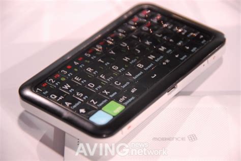 Ces2011 Mobience To Introduce Wireless Qwerty Keypad Smallqwerty