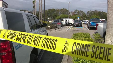 Sarasota Pd Investigating Shooting In Sarasota Commons Shopping Plaza