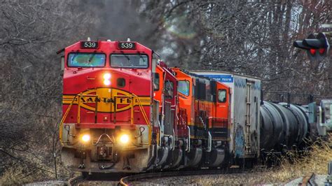 RS3K On A Warbonnet Run 8 EMD S BNSF 539 South M GALGAL Orion