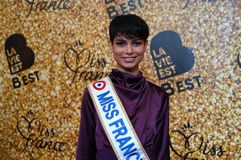 Eve Gilles Miss Nord Pas De Calais A Ete Elue Miss France Son