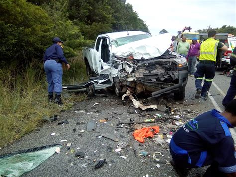 Six Dead After Bakkie Taxi Collide