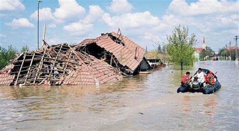 ALERTA In Romania Hidrologii Au Emis COD ROSU De Inundatii Pe Raul Jiu