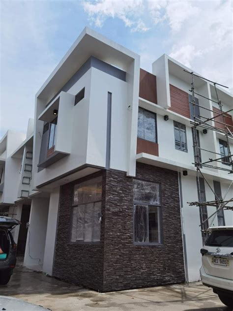 RFO 2 Storey 3BR With 1 2 Carpark House For SALE In EDSA Munoz