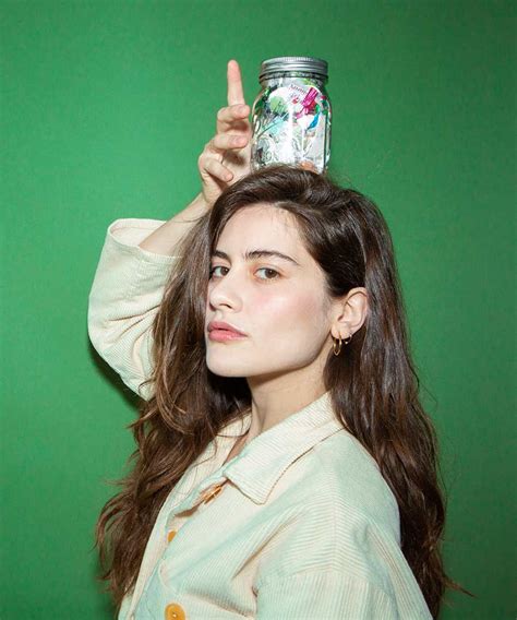 Lauren Singer is Living Her Best Zero Waste Life - DuJour