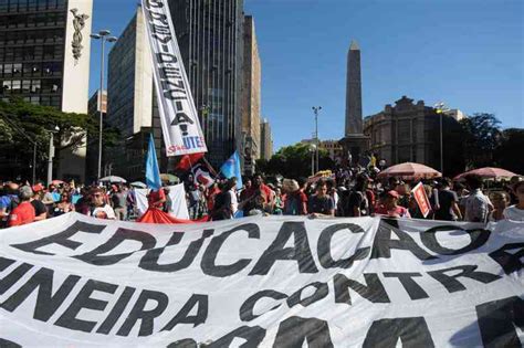 Greve Geral Em Bh Escolas P Blicas Municipais Est O Sem Aulas Desde