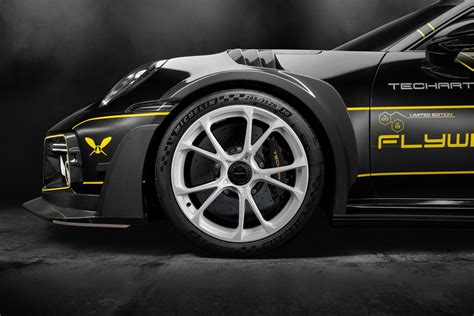 Techart présente la nouvelle GTstreet R Flyweight Motorlegend