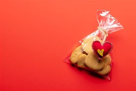 Premium Photo Valentines Day Heart Shaped Cookies