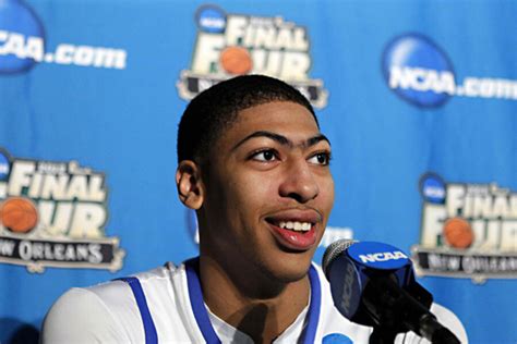 Anthony Davis Eyebrow - jawapan wed