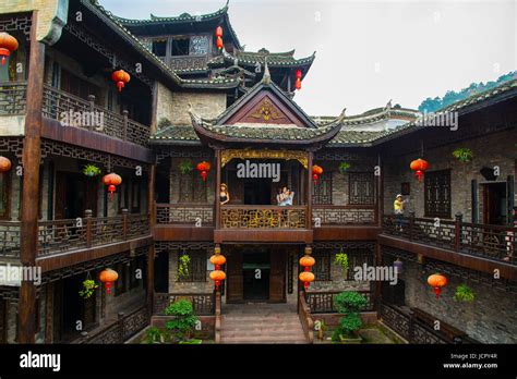 Traditional chinese house hi-res stock photography and images - Alamy